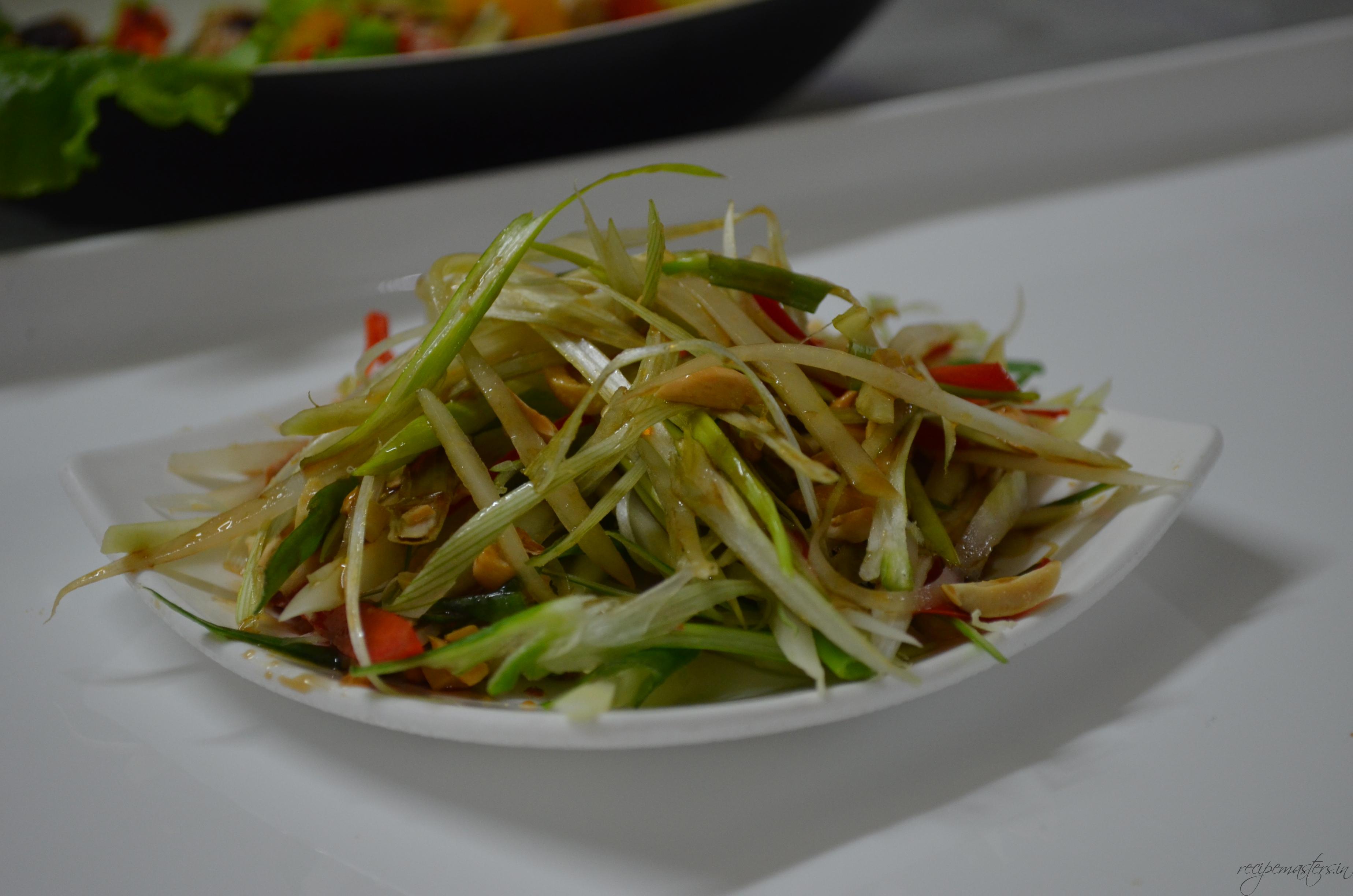 Is Raw Papaya Salad Healthy