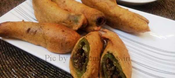 Stuffed Mirch Pakorey